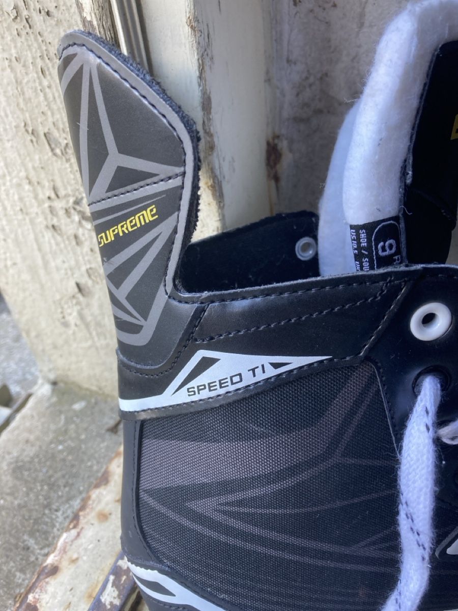 Bauer Pattini da ghiaccio: Eishockeyschlittschuhe Bauer schwarz – Usato da Winterthur venduto da Smass 3