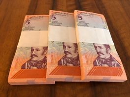 Venezuela 2018 - 3 Bündel à 100 x 5 Bolivares UNC