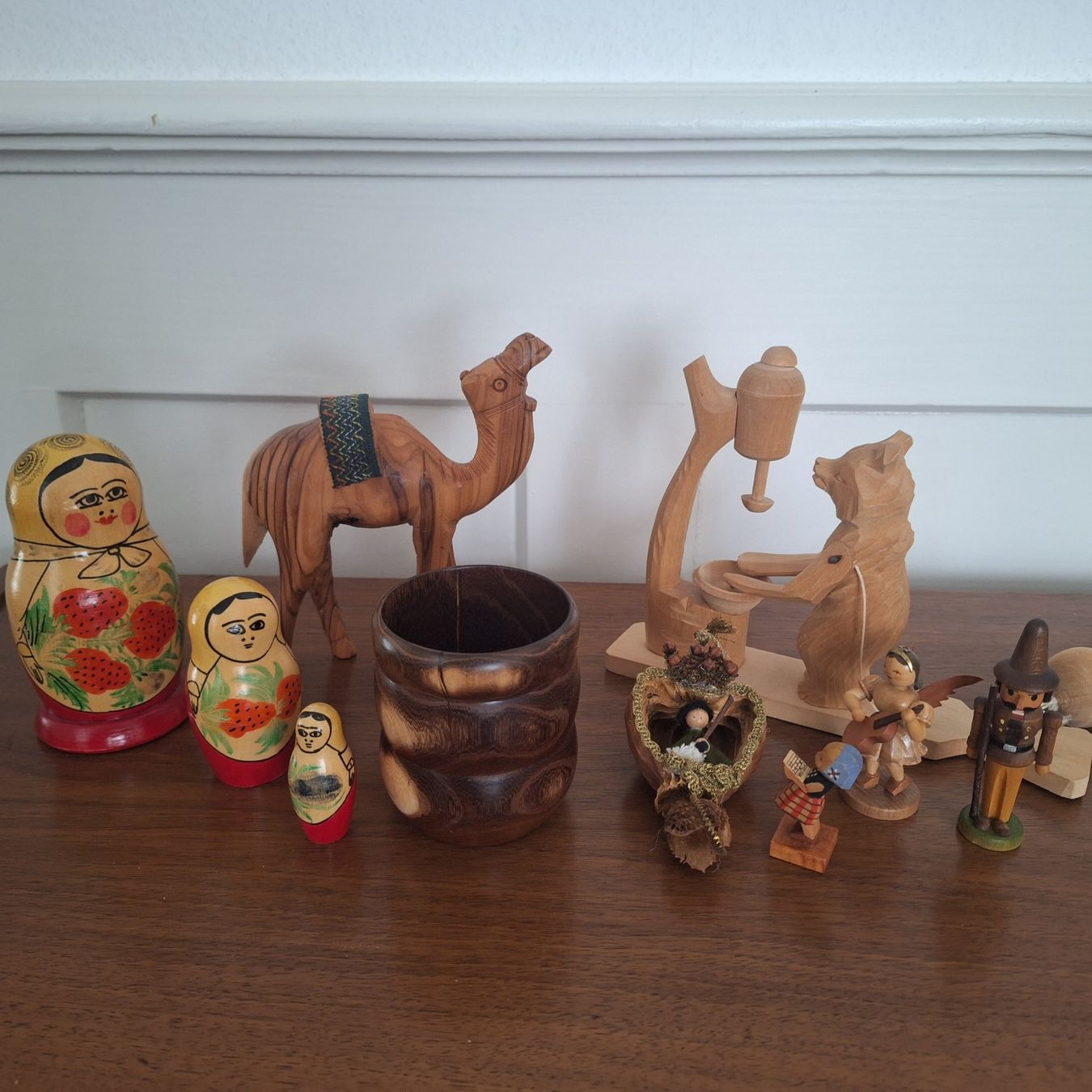 Toutes les décorations: Div.  hübsche Deko aus Holz, u.a. Kamel, Erzgebirge Figuren – D'occasion à Winterthur par Goldpipau
