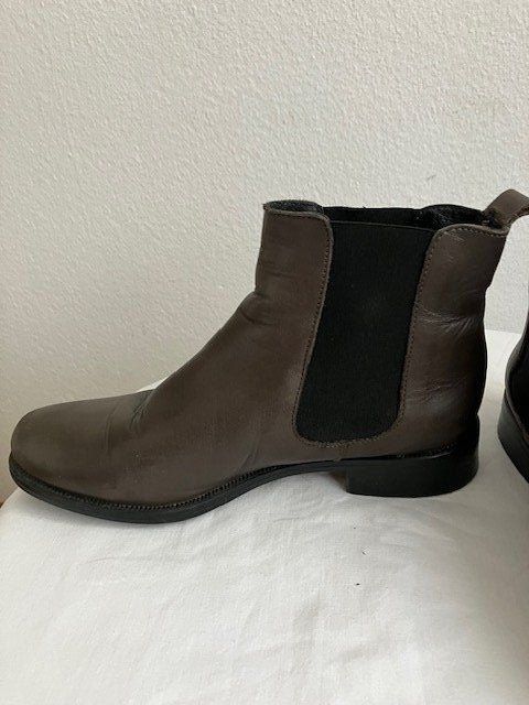 Chaussures femmes: Bottines Marron Cuir, Taille 36 – D'occasion à Marin-Epagnier par rchouchouu 1