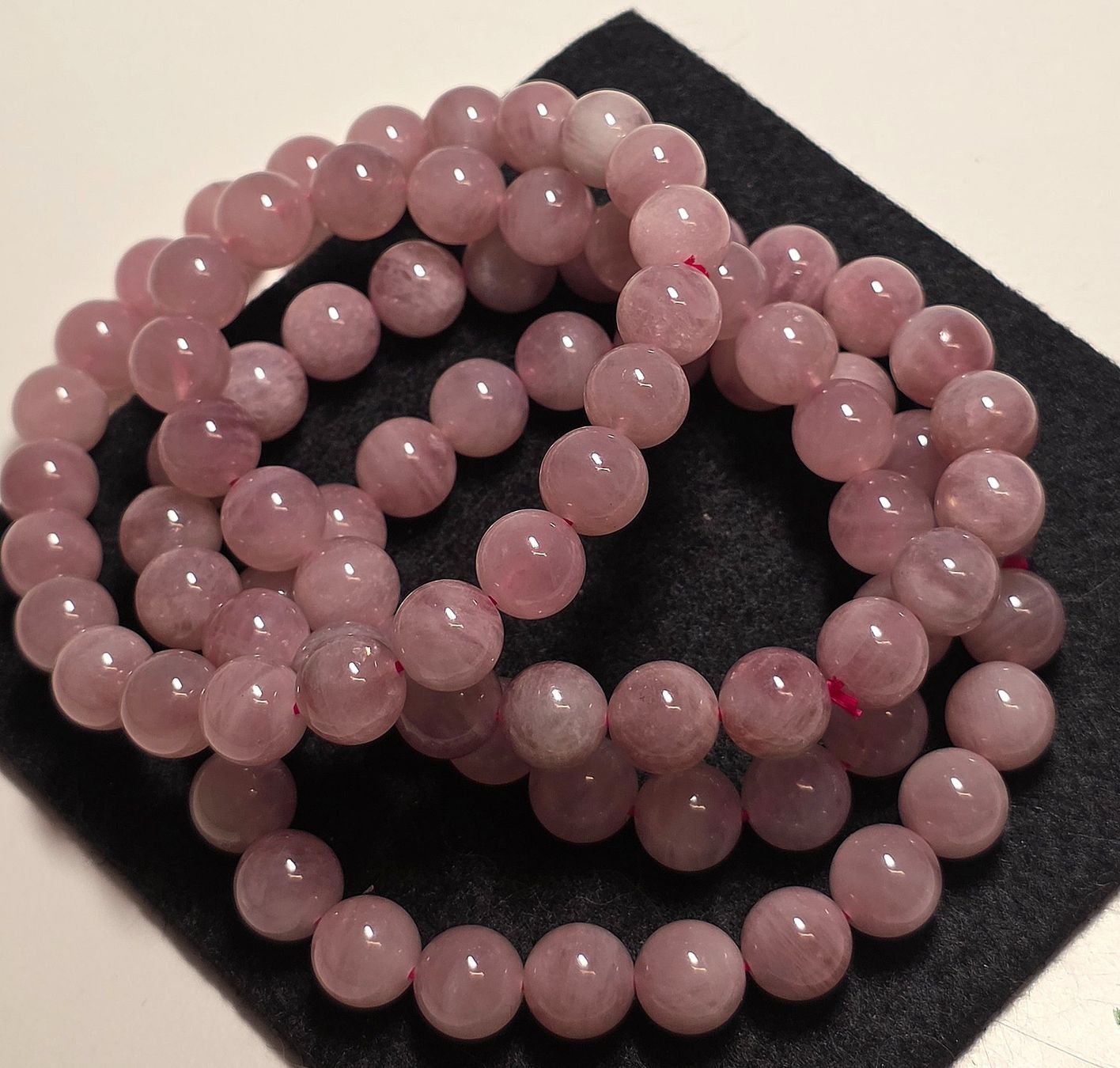 Minerali & Pietre curative: Madagaskar Rosenquarz Armband – Nuovo e nell'imballaggio originale da Matzingen venduto da Shay_Crystalz
