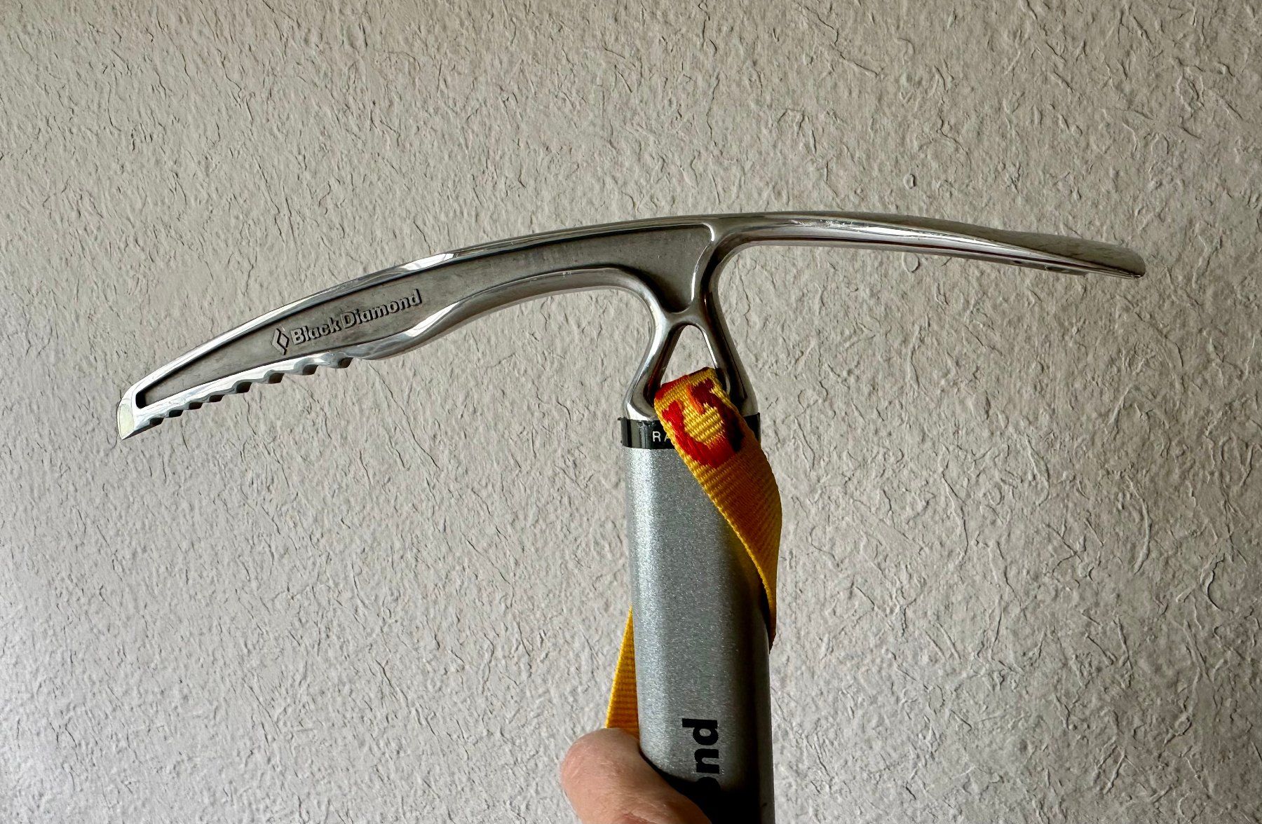 Black Diamond Kletterausrüstungen: Black Diamond Eispickel mit Bändel – Gebraucht aus Zürich von hanvil100 1