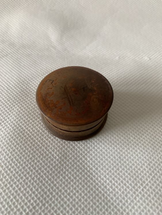 Equipement - BOITE A GRAISSE POUR LEBEL WWI , DIMENSION 8,5 CM X 5,5 CM