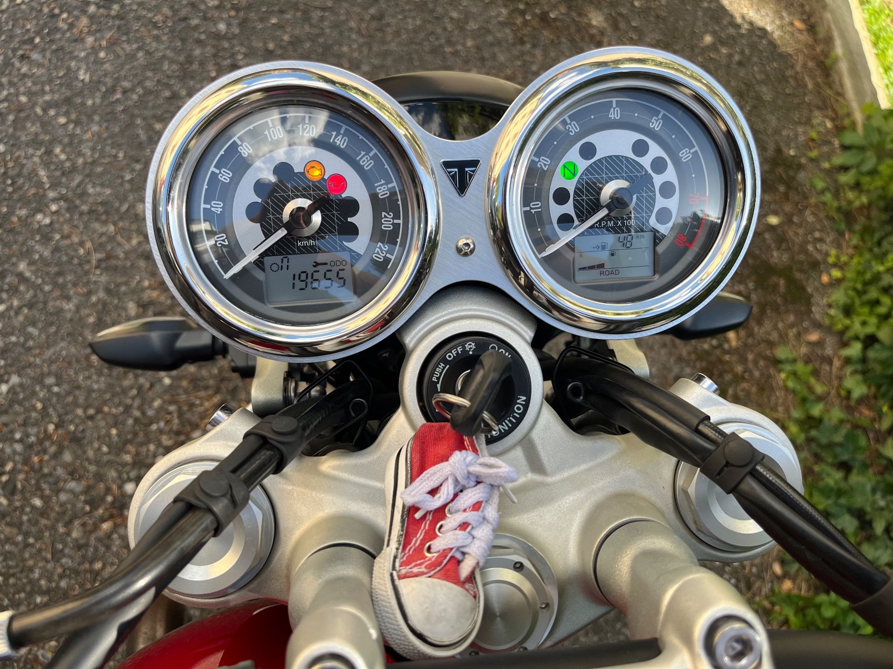 Triumph Strasse: Triumph Speed Twin 1200 – Gebraucht aus Lausanne von Limp5 4