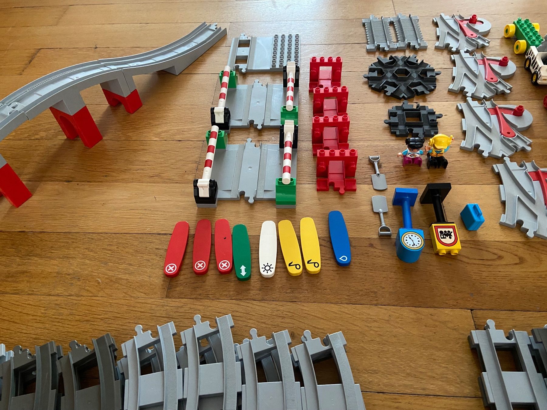 Lego Giocattoli: Riesiges Lego Duplo Eisenbahnset – Usato da Basel venduto da Relaphe 4