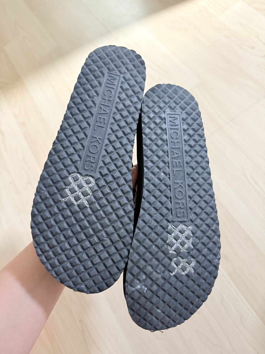 Damenschuhe: MK Flip Flops – Gebraucht aus Rheineck von Princessaitaliana 2