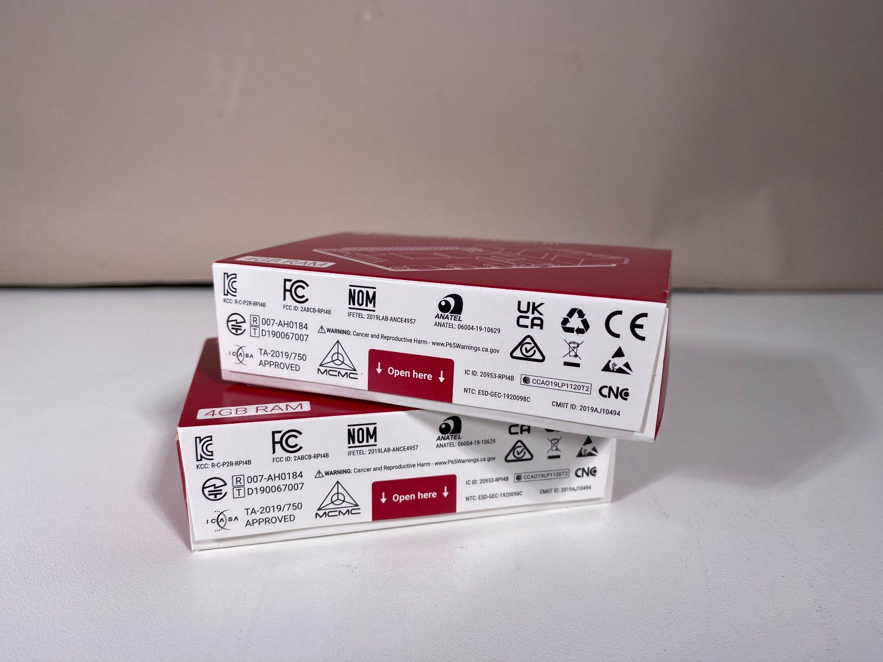 Raspberry Pi PCs: 🔴 Raspberry Pi 4 / 4 GB 2x Stück Memory Mini-Computer /925Z – Neu und originalverpackt aus Zürich von LUIS-B 5