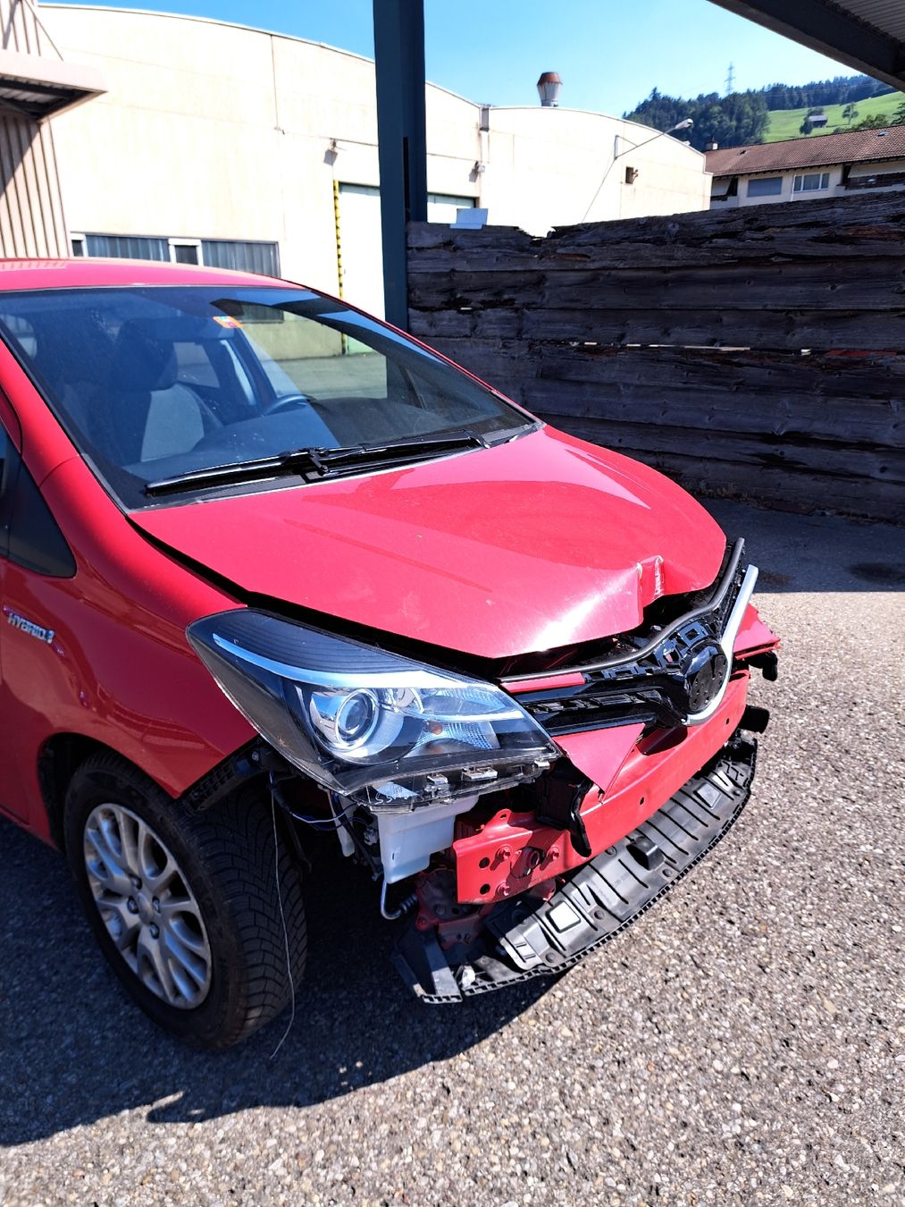 Toyota Automobili: toyota yaris hibrid – Difettoso da Wattwil venduto da wattwil1992