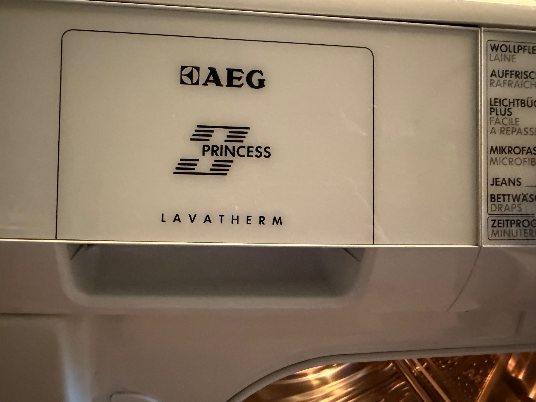 AEG Asciugatrici: Sèche-linge AEG 7kg Mod TP7040TWF bon état – Usato da Chandonne (Liddes) venduto da ISABI-1 4