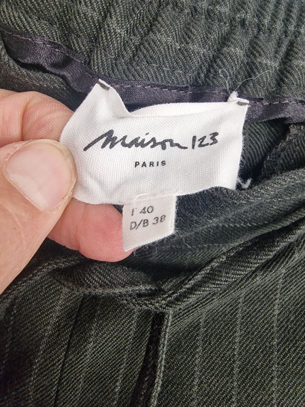 Pantaloni: Pantalons Rayés gris Maison 123 – Usato da Genève venduto da alex7926 5