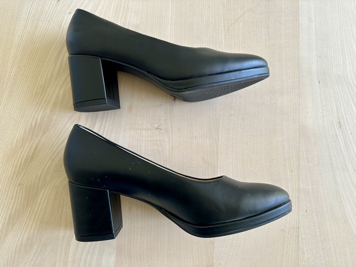 Scarpe da donna: Pumps schwarz Grösse 38, neuwertig – Nuovo (secondo la descrizione) da Olten venduto da Barola01 3