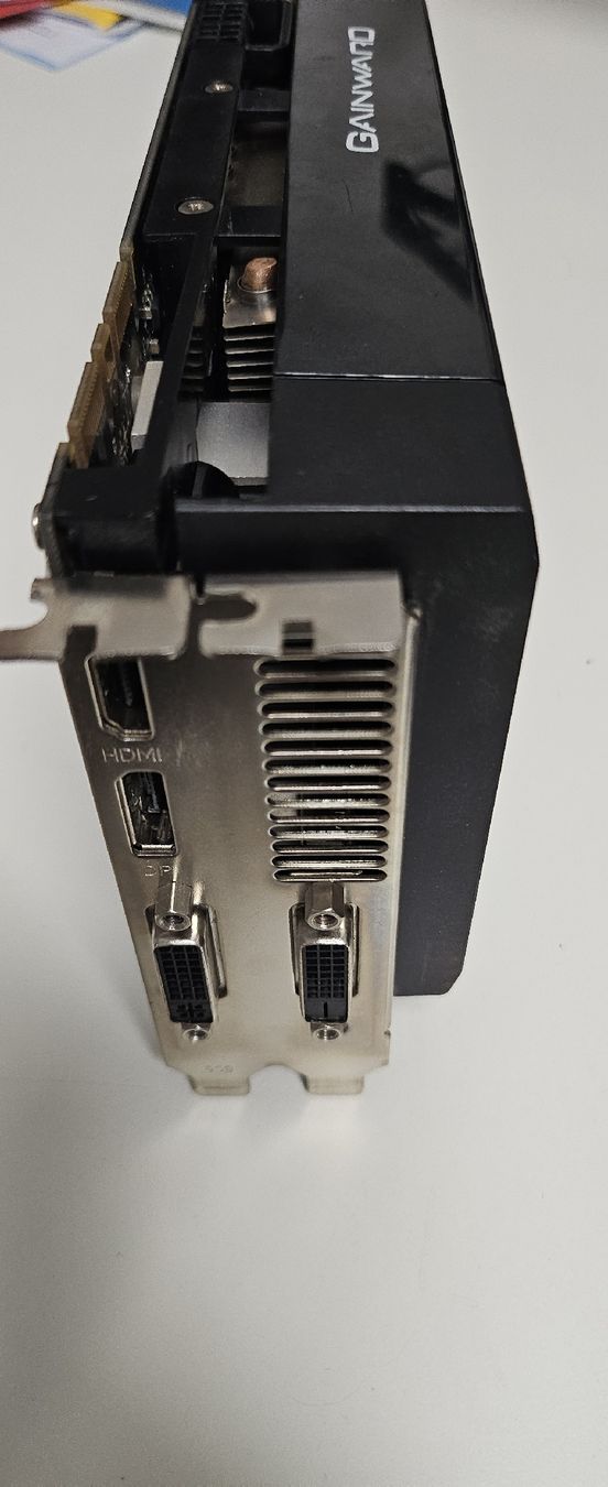 Nvidia Schede grafiche: gainward geforce gtx 660 ti phantom 2gb – Usato da Kölliken venduto da mischlal 2