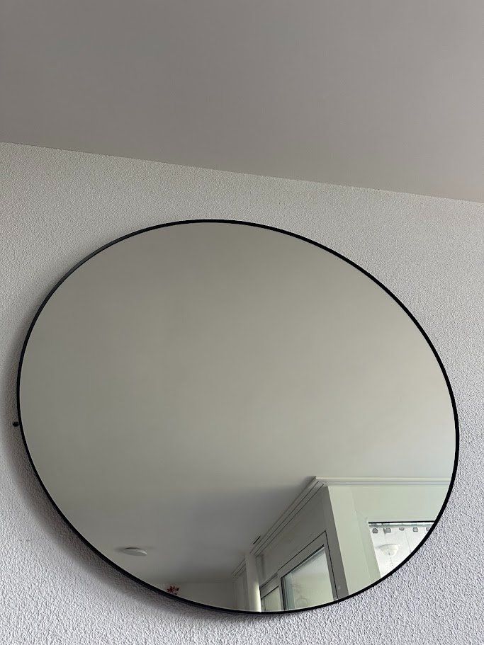 Specchi: Large Round Wall Mirror – Black Frame – Usato da Zürich venduto da nat_t6g9