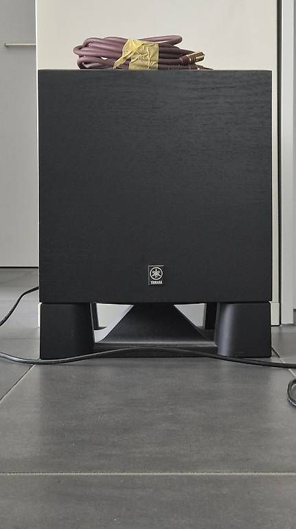 Yamaha Casse acustiche: Subwoofer mit Kabel(5m) – Usato da Niederglatt ZH venduto da TL__