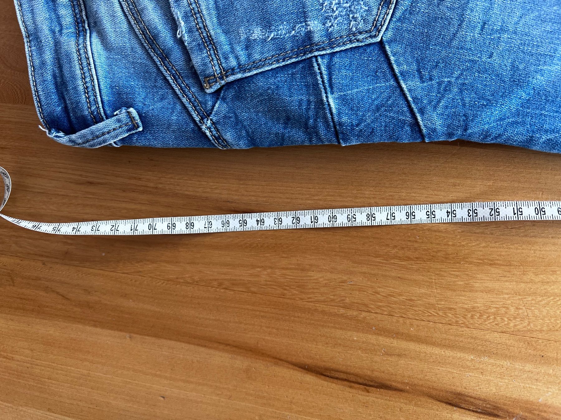 Jeans: Jeans – D'occasion à Oberglatt ZH par dauerbrenner 2