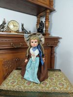 ​Vintage Sammlerpuppe im Trachten-Stil (Made in Italy)