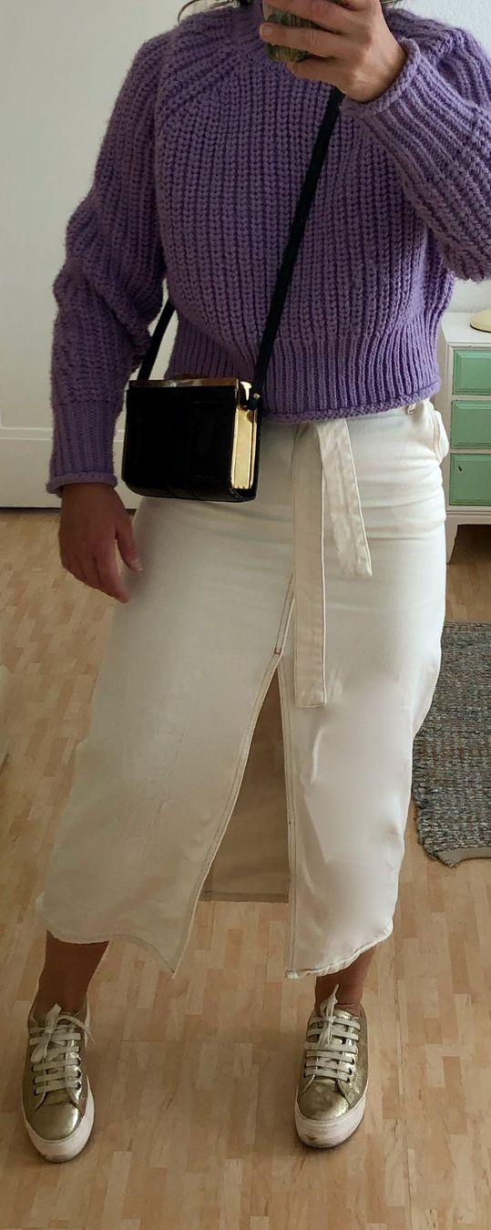 H&M Pullover & Sweatshirts: H&M cropped Pulli / Pullover (S), fliederfarben / lila, S 36 – Gebraucht aus Zürich von DepotCharity 1