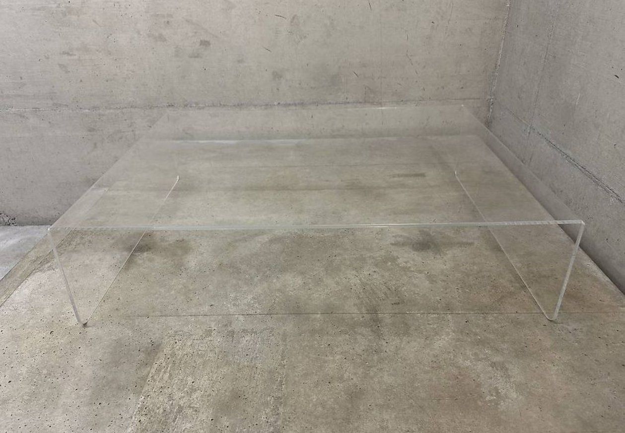 Tische: Plexiglas Couchtisch – Gebraucht aus Zürich von seconda_chance 2
