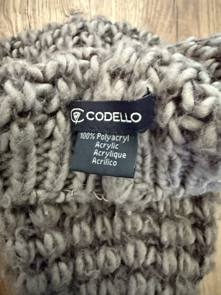 Copricapi, berretti & cappellini: Codello Winter Mütze, Grau, Strick, Warm – Usato da Olten venduto da smashbox 1