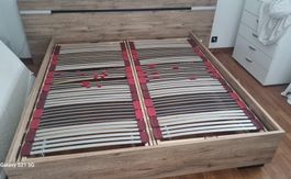 Bett-Gestell TWIN-DOUBLE mit Rost. 180x200cm (2x90cm)