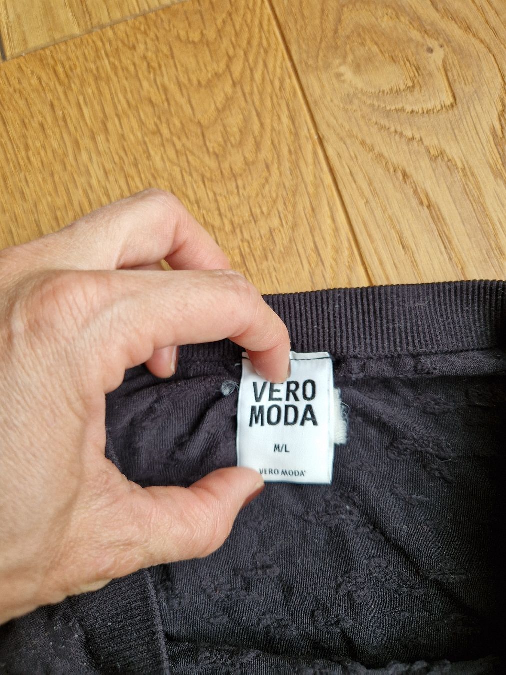 Vero Moda Top: Vero Moda Bandeau Top M/L – Usato da Eschenbach SG venduto da SanFranciscoCalifornia 1