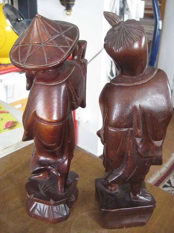 Figuren: 2 alte geschnitzte chinesische Holzfiguren – Gebraucht aus Madiswil von Mamaro 1