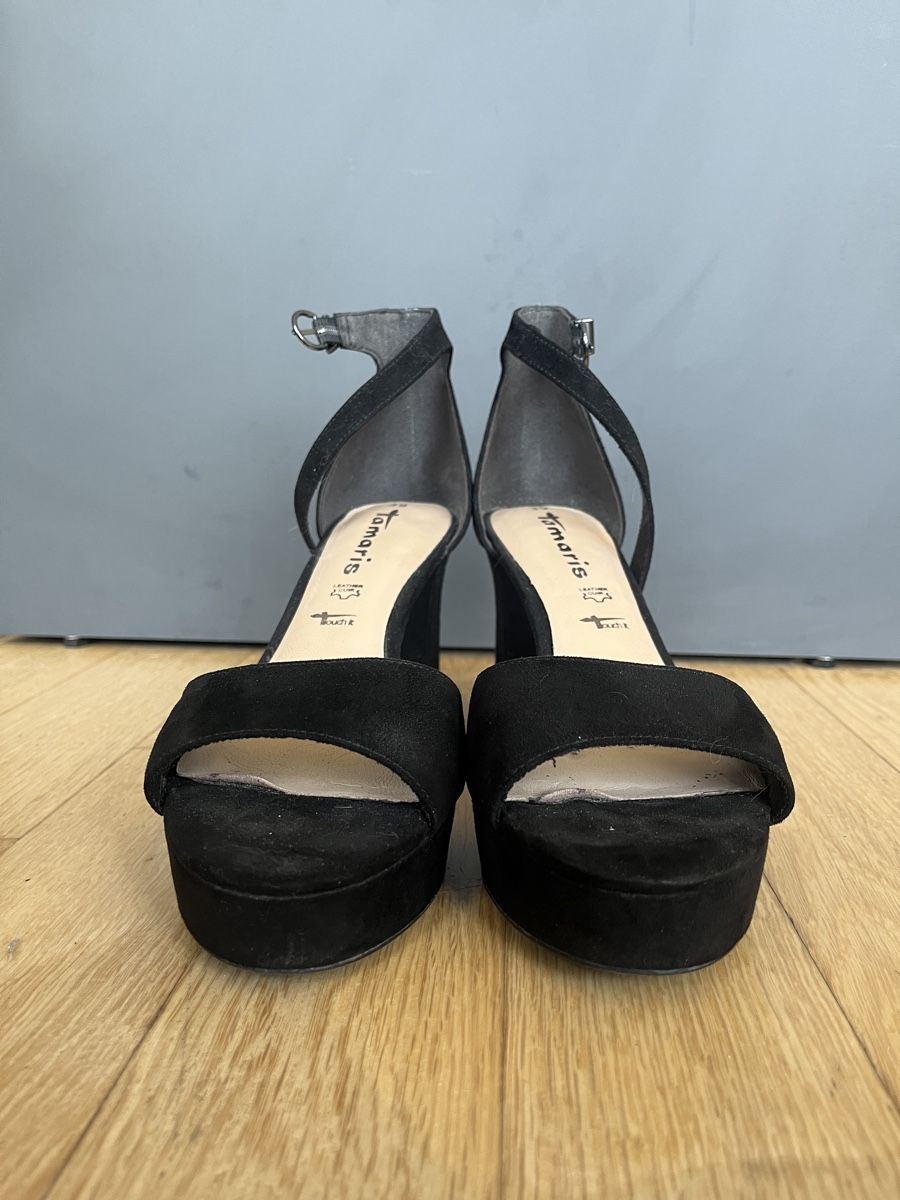 Tamaris Damenschuhe: Plateau-Sandalen Tamaris  – Gebraucht aus Allschwil von MaloseS08 5