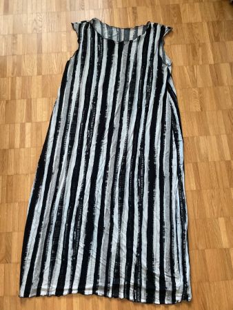 Schickes Sommerkleid, Grösse M/L