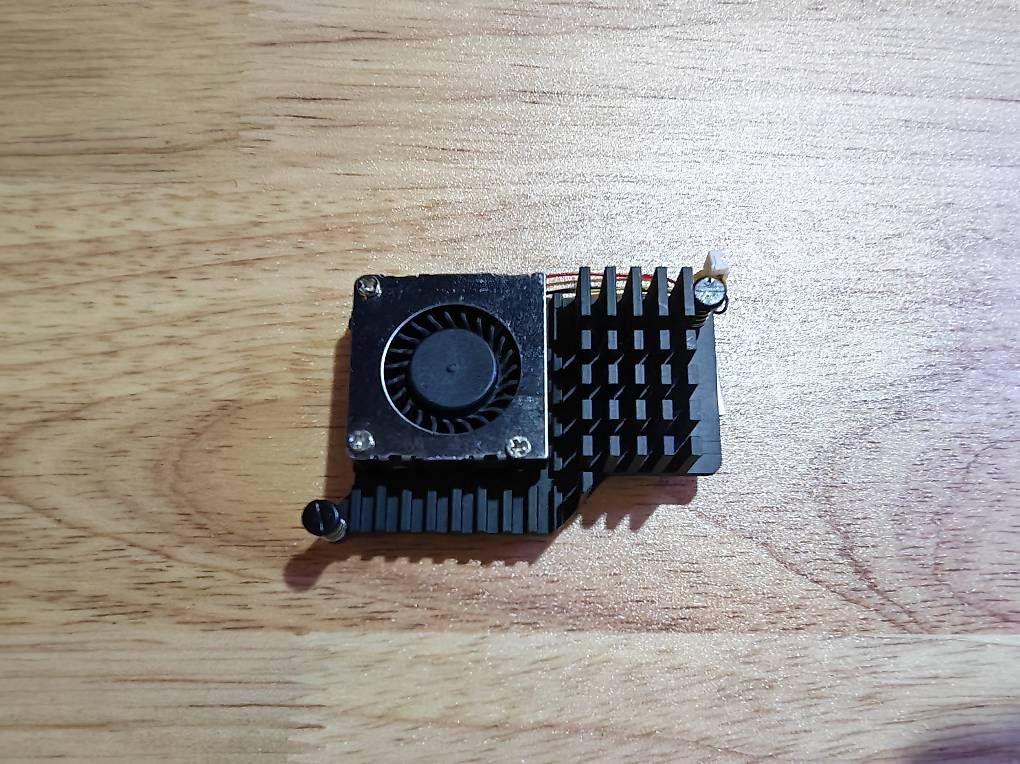 Custodie: Raspberry Pi 5 Set Gehäuse, Active Cooler und NVMe HAT – Usato da Kloten venduto da bam_6cv8 1