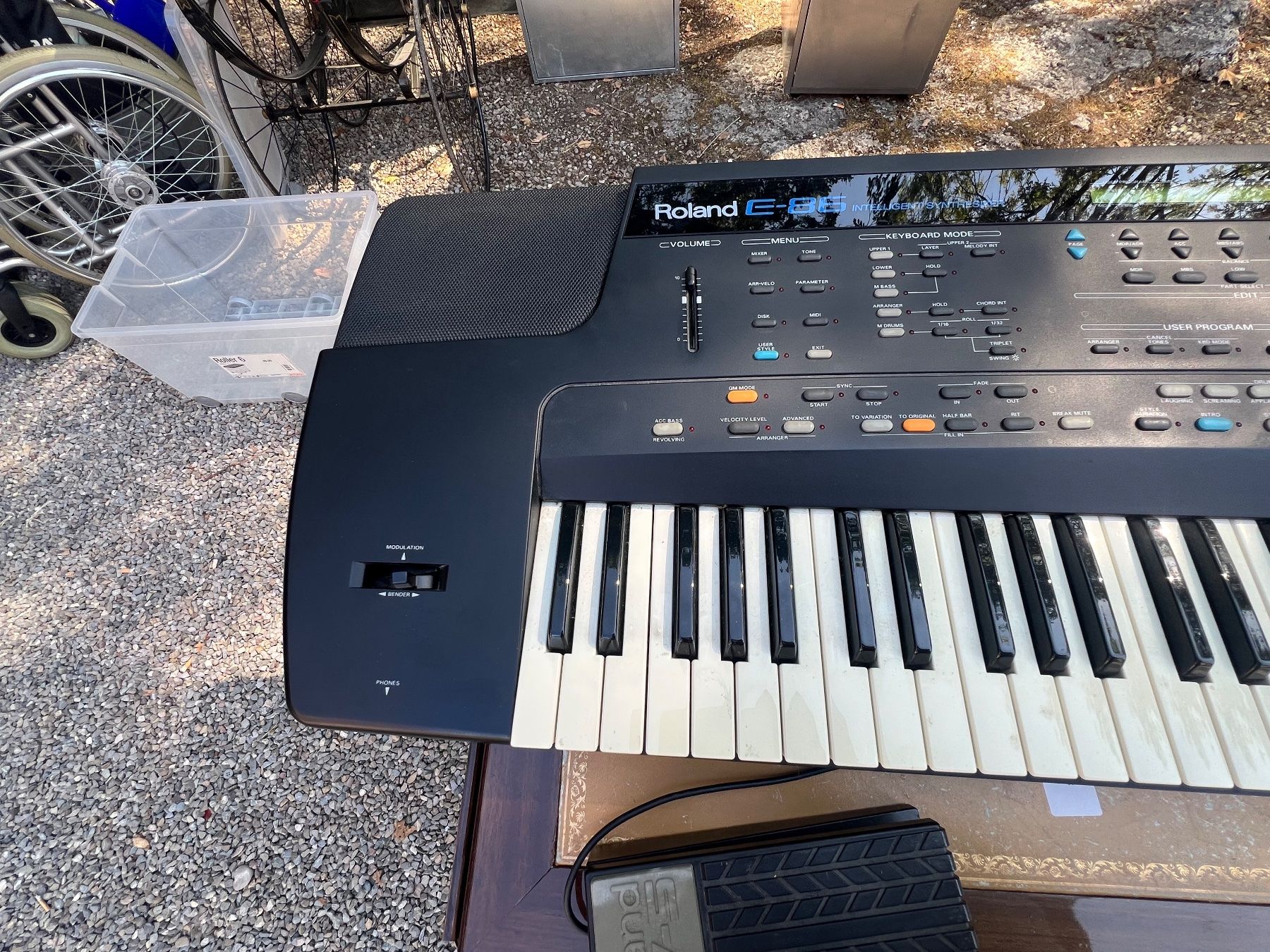 Instruments de musique: Roland E-86 Intelligent Synthesizer, Nr 42 – D'occasion à Glattfelden par maa_qcj8 4