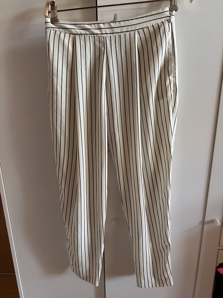 Stradivarius Pantalons: Stradivarius Sommer Hose Gr. S – D'occasion à Münsingen par Secondhand89