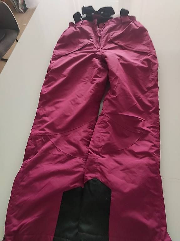 Hosen: Pantaloni tuta da sci taglia 164 – Gebraucht aus Bellinzona von mar_b5cp