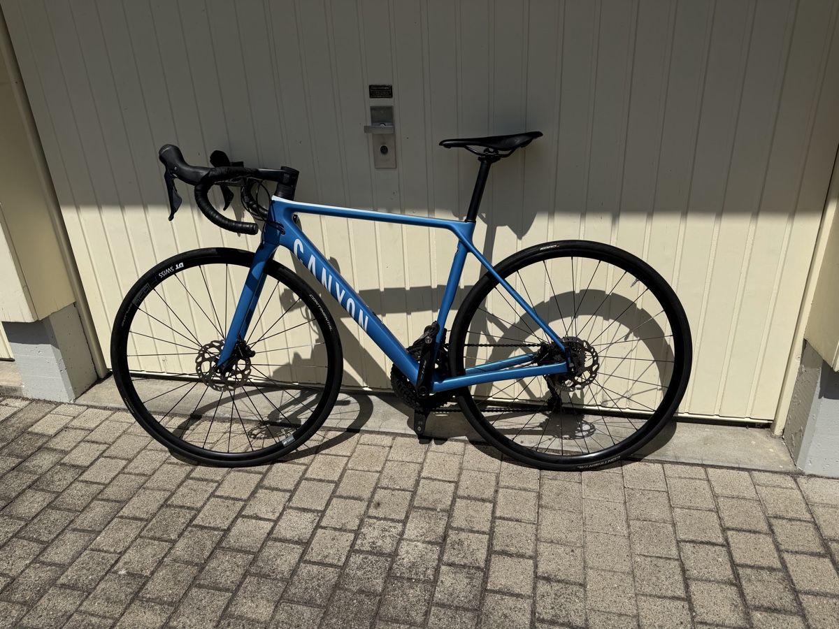 Canyon Biciclette: Canyon Ultimate CF SL Disc 7.0 mit Wattmesser – Usato da Heiden venduto da Theholyking 6