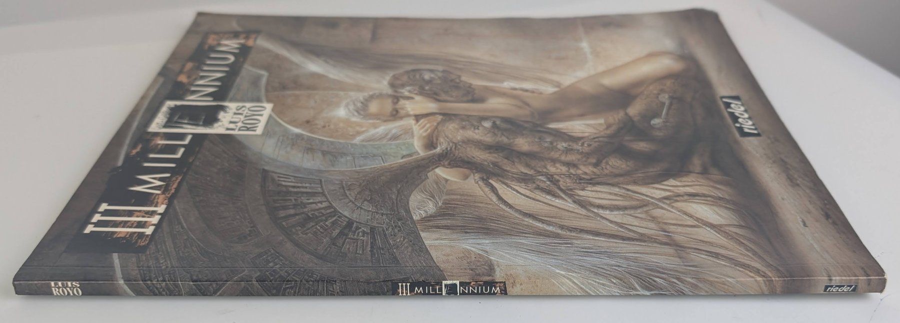 Fumetti: Luis Royo: III Millennium – Usato da Zürich venduto da 1.Simon 6
