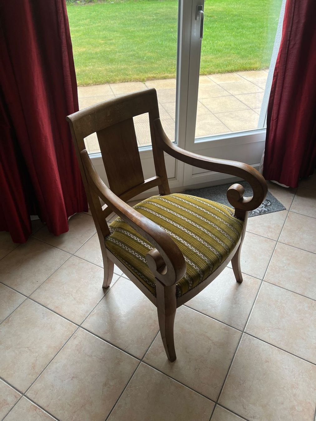 Poltrone: Fauteuil de salon, style Louis Philippe – Usato da Echallens venduto da sch_6ypq 1