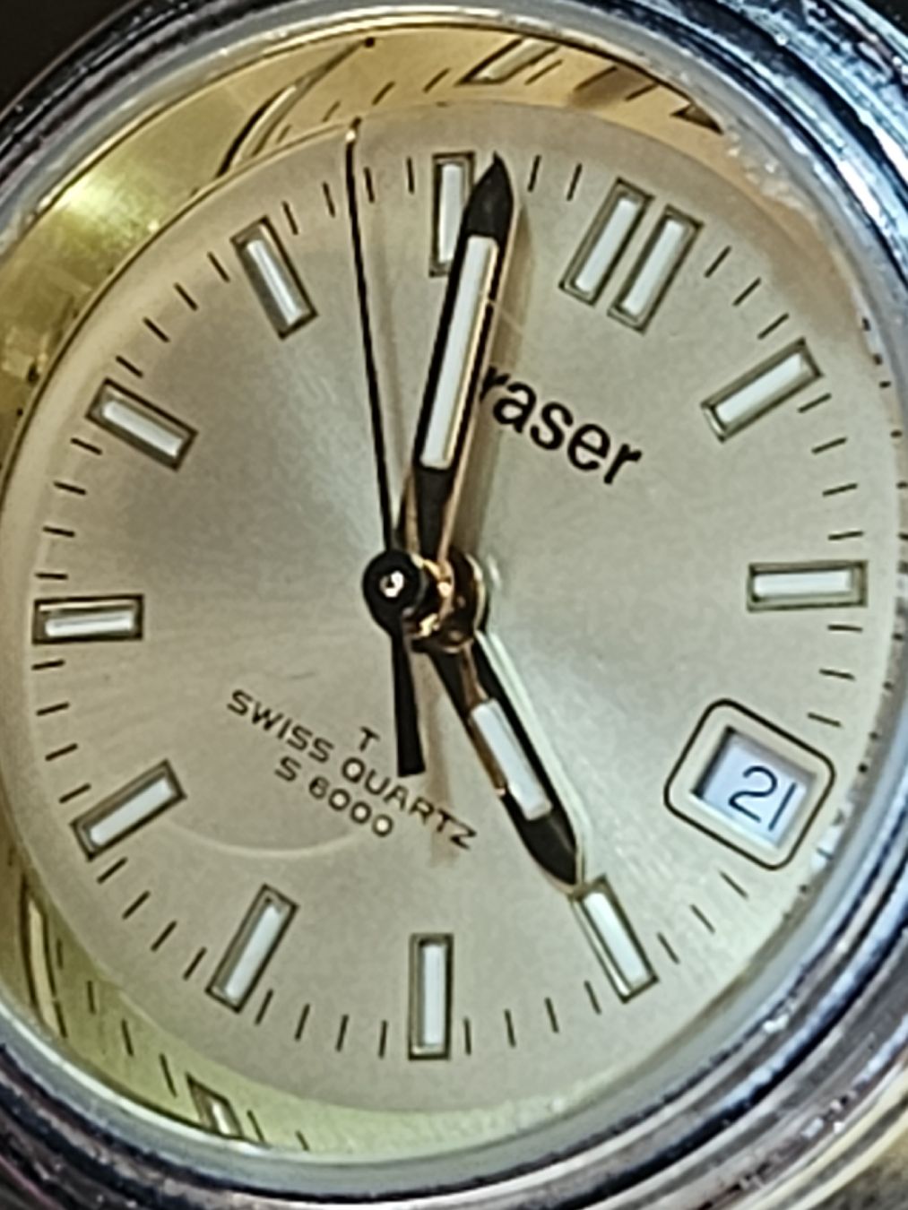 Traser Orologi: Traser Damenuhr 28mm – Usato da Flamatt venduto da pie_f9zm 3