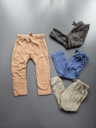 Dünne Hosen Grösse 104