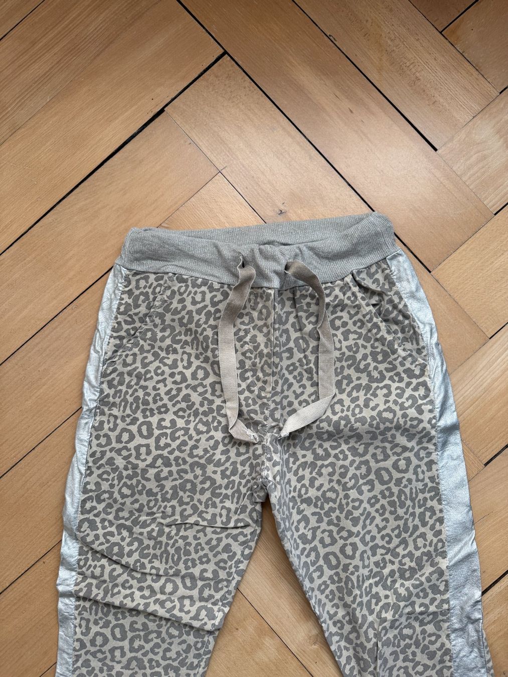 Pantaloni: Leo Hose taupe-beige M – Usato da Zürich venduto da Diazaio 1