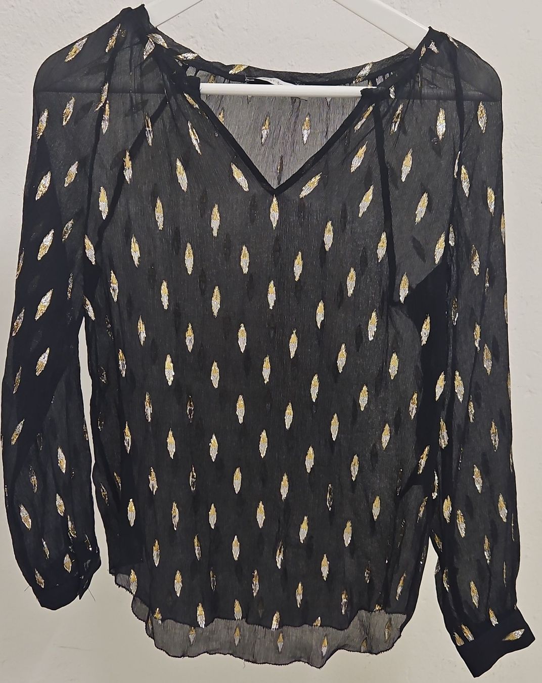 Camicette: Schwarze Sissy-Boy Bluse mit Goldmuster, Grösse XS – Usato da Basel venduto da lar_7c62