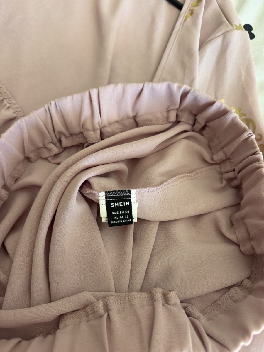 Shein Completi & Tailleur: ensemble shein  – Nuovo (secondo la descrizione) da Sion venduto da tatiana.1508 4