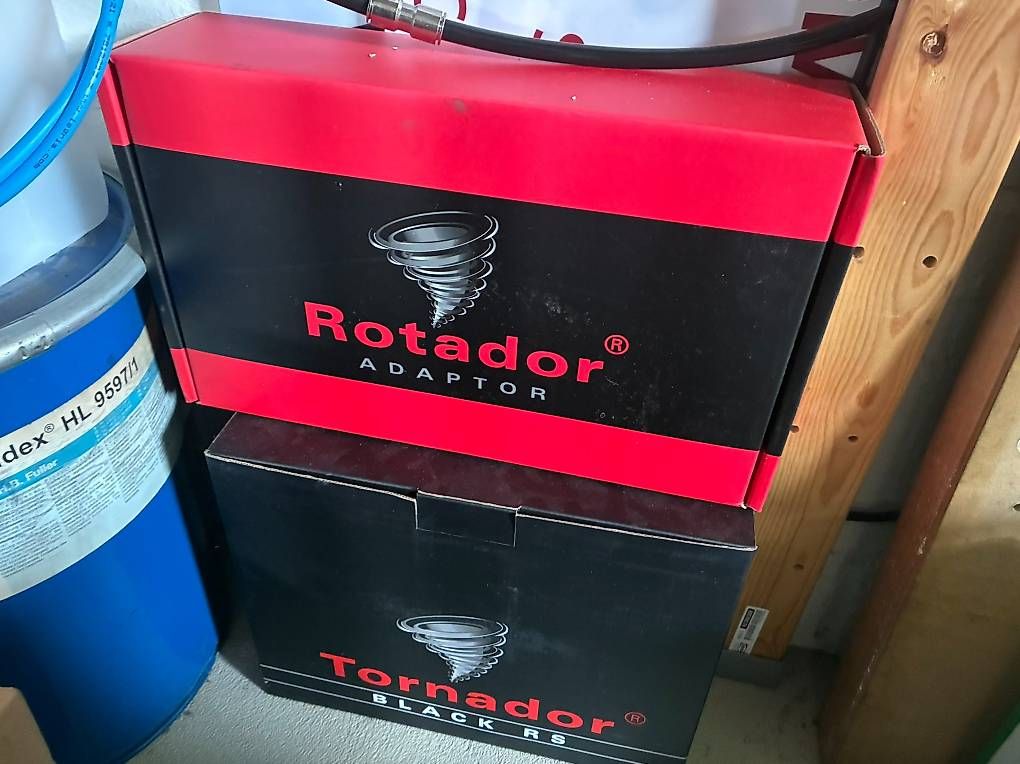 Tutti gli attrezzi: Tornador black mit Rotador Adapter – Usato da Luzern venduto da Nautico
