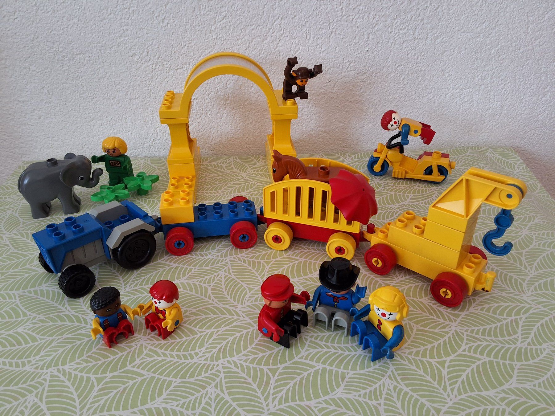 Lego Giocattoli: Lego Duplo Clown Parade mit Bogen – Usato da Liebefeld venduto da moony4blue 1