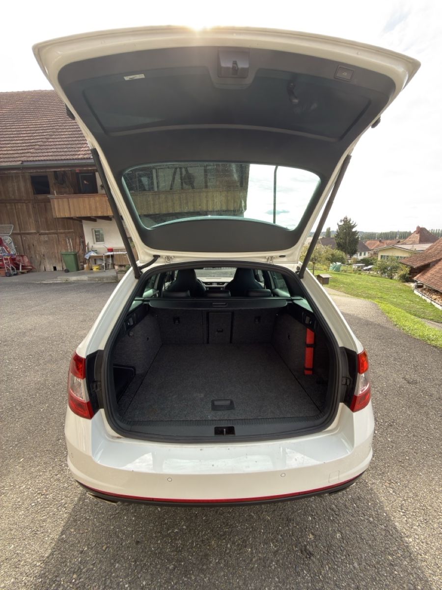 Skoda Autos: Skoda Octavia Combi RS – Defekt aus Dotzigen von BMW_e30_m3 3