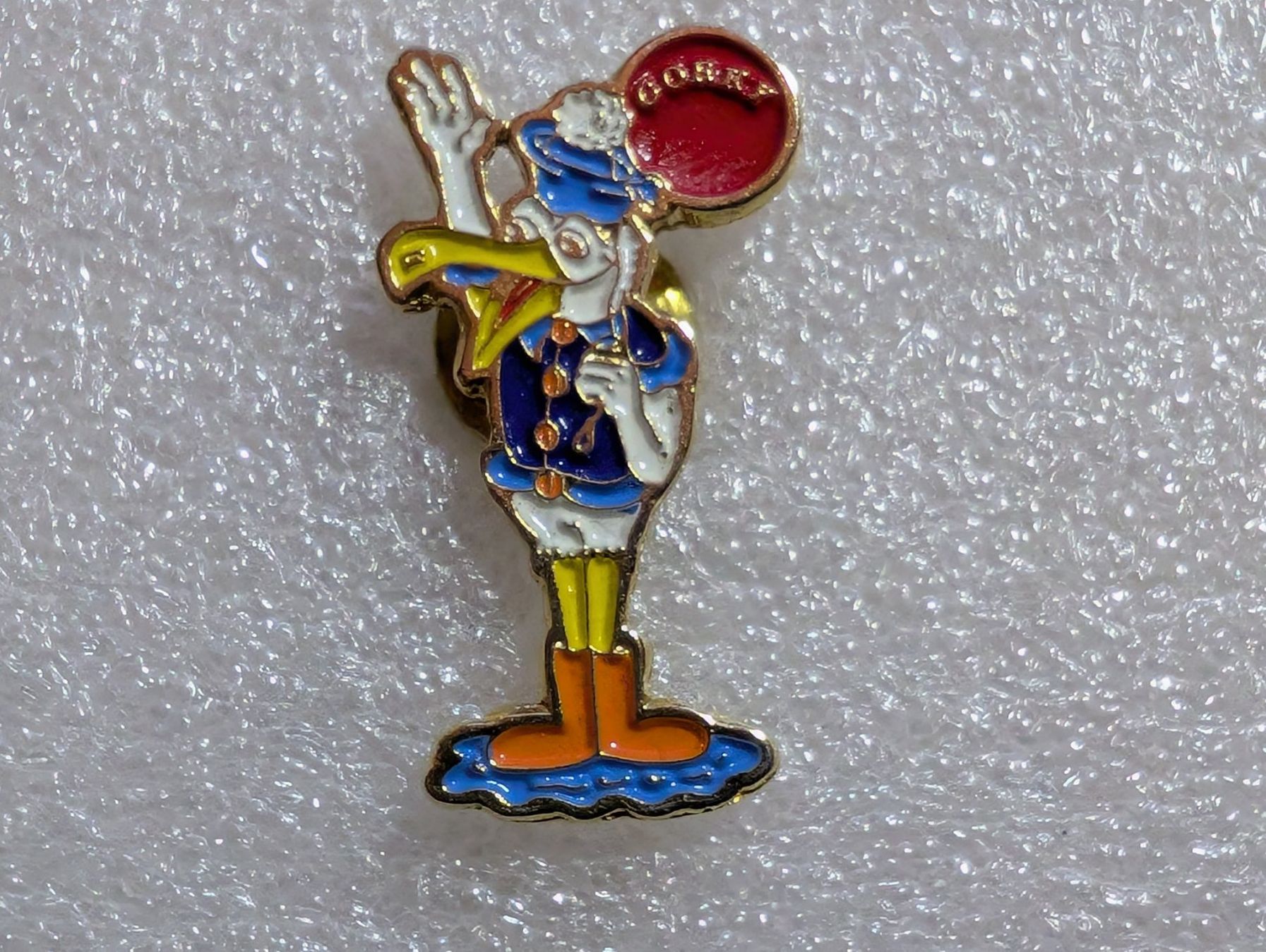 Plaketten & Abzeichen: Ansteckpin 198: Corky – Gebraucht aus Oppligen von Pin-Fall-Shop