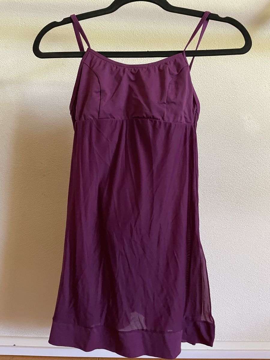 Canottiere & Pantaloni: Damen Tanzbody Lila Gr. 36 – Usato da Disentis/Mustér venduto da sil_nx77