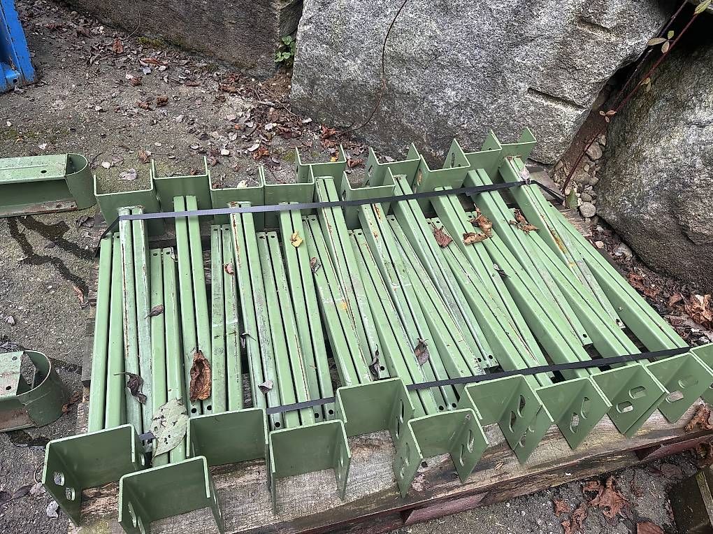 Scaffali: Kragarmregal für Wand oder doppelseitig – Usato da Necker venduto da liq24 2