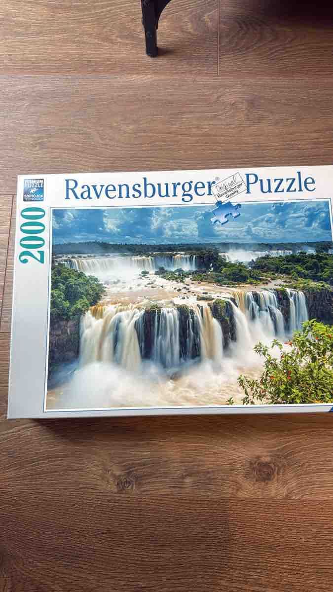 Ravensburger Puzzles: 2 Ravensburger Puzzle 2000 Teile – Gebraucht aus Obfelden von nin_fxz6 1