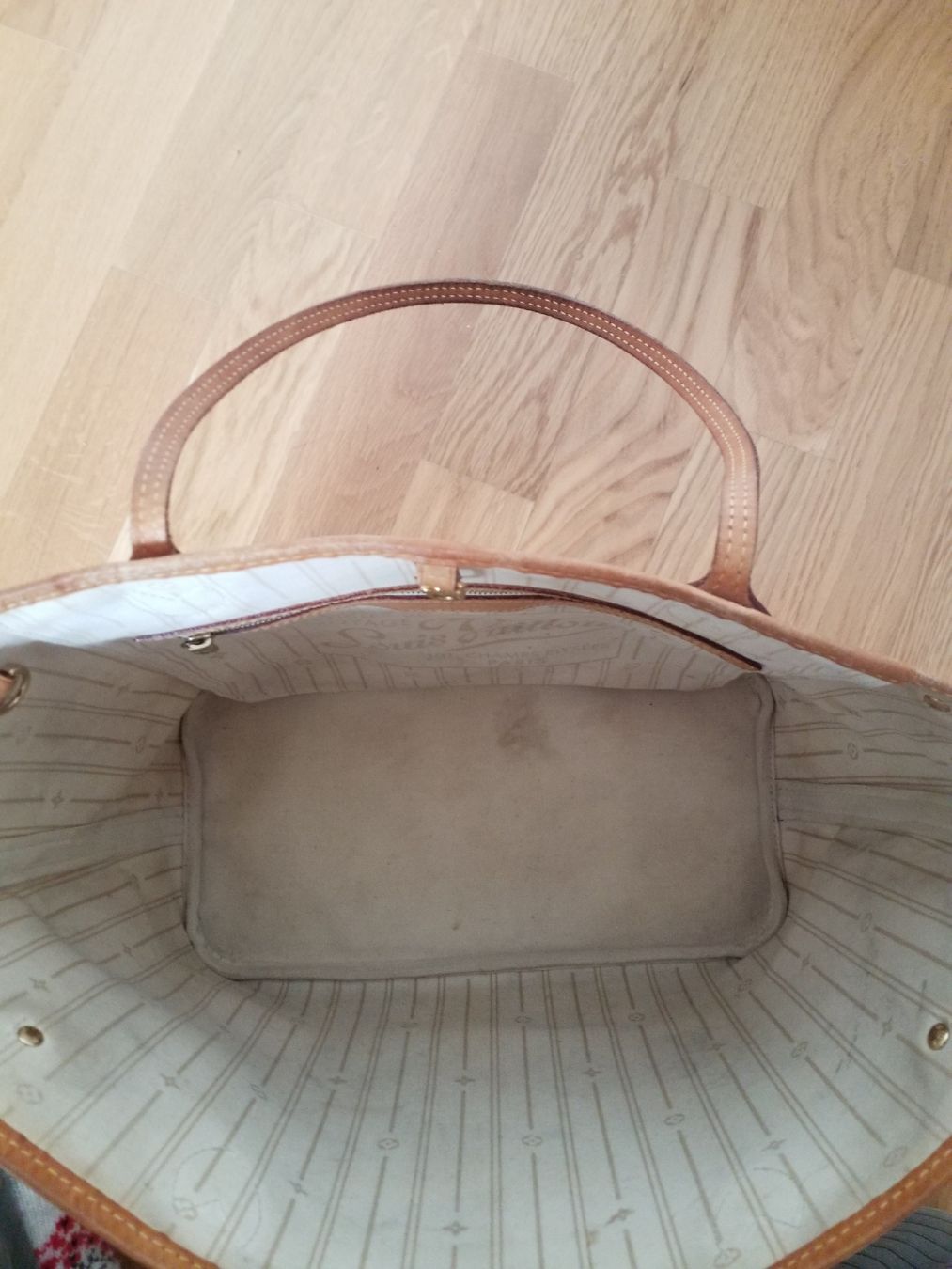 Louis Vuitton Borse da donna: Louis Vuitton Neverfull MM – Usato da Luzern venduto da _Lobster_ 6