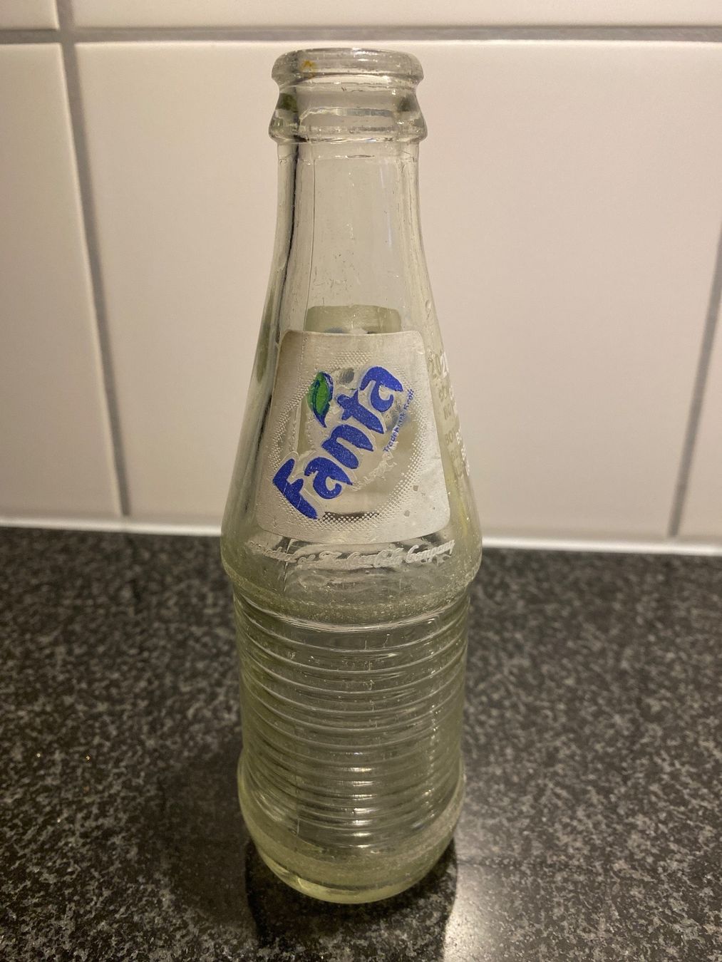 Bottiglie: Fanta Flasche weiss transparent 2dl 1997-2004 – Usato da Büren an der Aare venduto da simsand