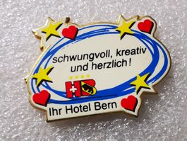 Ansteckpin 108: Ihr Hotel Bern